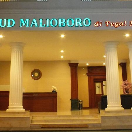 Zamrud Malioboro Hotel Yogyakarta Esterno foto